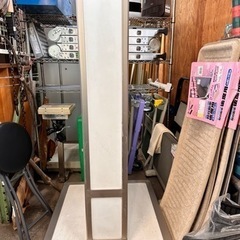 看板　電気は付きます　幅70 奥67 高さ123cmくらい