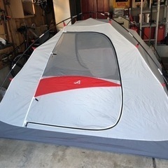 アルプスマウンテニアリング トーラス 4 テント　(1年未満) 場所は泉区館