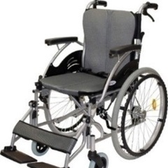 新品の自走式、介助式兼用車椅子。ハピネスワイド