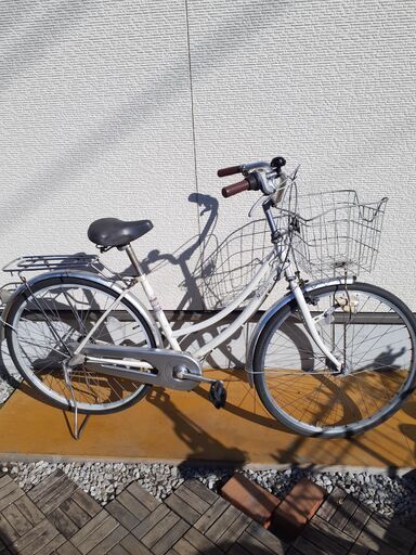 ２６インチ 中古 ママチャリ オートライト　内装３段ギヤ付