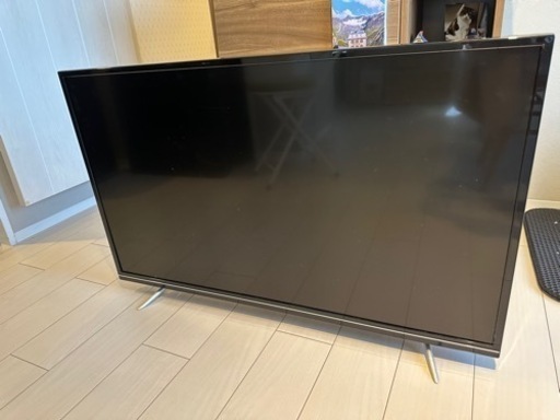 43型液晶カラーテレビ　3000円