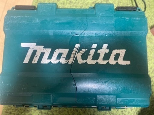 makita HR2601F ハンマードリル