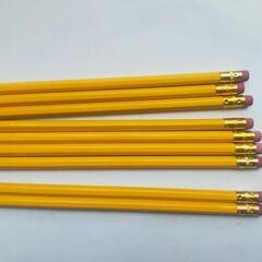 鉛筆9本