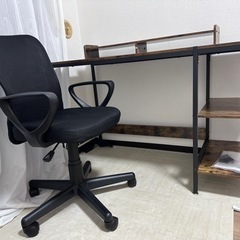 激安‼️1000円のパソコンデスク+椅子