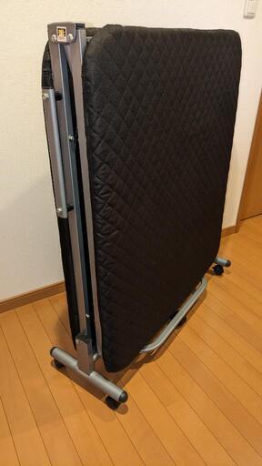 折りたたみベッド
