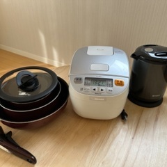 一式引き取ってくださる方が見つかりました) 家具家電一式お譲りします 