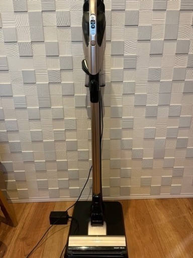 HITACHI コードレス掃除機　PV-BFH900