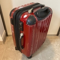 【差し上げます】スーツケース　赤　ジャンク品