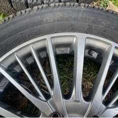 スタッドレスタイヤ4本と新品のナット