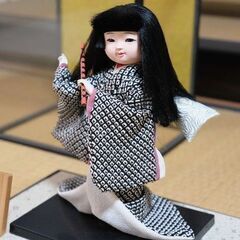 日本人形　市松人形　鹿の子人形　女の子　25cm　ガラスケース