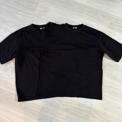 UNIQLO ブラックTシャツ２枚　XL【受け渡し者決定】