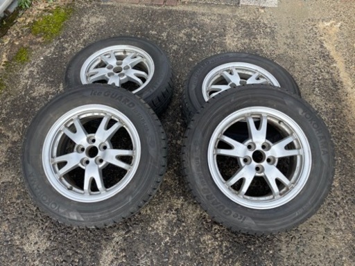 プリウス30 スタッドレス　195/65R15 6部山