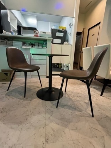 カフェテーブル オシャレな椅子2脚セット