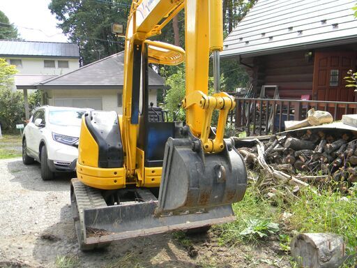 山梨県からミニユンボの販売です。