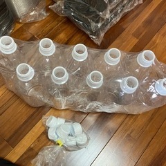 ペットボトル容器