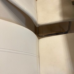 ダイニングテーブルセットです。