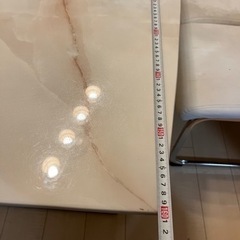 ダイニングテーブルセットです。