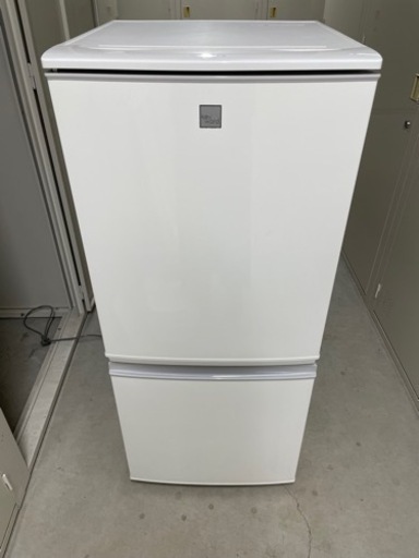 冷蔵庫　シャープ　SHARP  137L   2019年製
