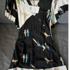 東京港区店舗 値札19万タグ ロエベ LOEWE オウムプリント ラッフル