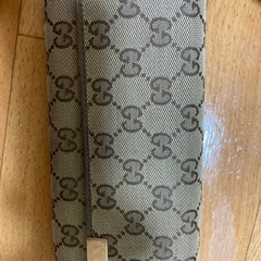 GUCCI 財布　メルカリでも出品中