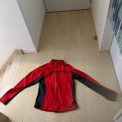 NIKE上着のみで1500円になります