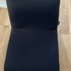 日本製　座椅子　黒色