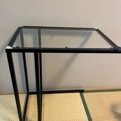無料　サイドテーブル　ガラス　黒　中古　IKEA かっこいい