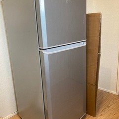 冷蔵庫　JR-N121A-S