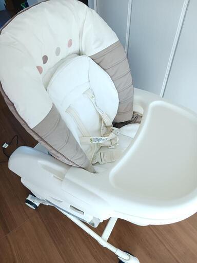 コンビ　ネムリラAUTO SWING　エッグショック (電動ゆりかご)