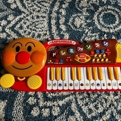 アンパンマンのおもちゃのピアノ