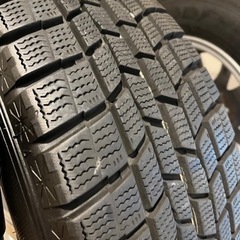 スタッドレスタイヤ　４本セット