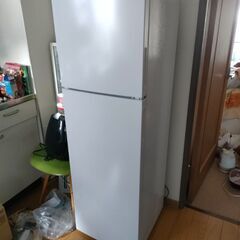 冷蔵庫２ドア　168リットル　2022年式　状態良好　MAXZEN 