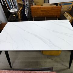 大理石風 4人掛け ダイニングテーブル 幅141×奥81×高73㎝ 食卓 キッチン 家具 椅子無し 札幌市 中央区 南12条