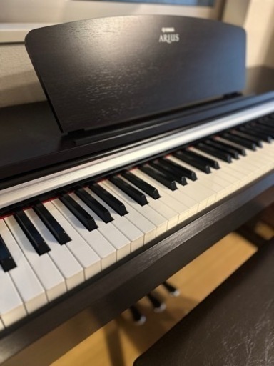 YAMAHA ARIUS（アリウス）電子ピアノ(美品) - 鍵盤楽器、ピアノ 