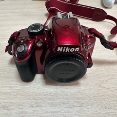 Nikon d3200 レッド