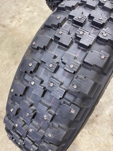 激安!15インチスパイクタイヤ 2025年最新】15インチスパイクタイヤの