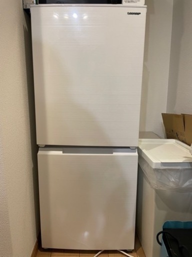 SHARP冷蔵庫2021年製 152L