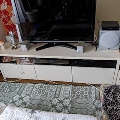 モニターラックテレビ台横150㌢縦44㌢