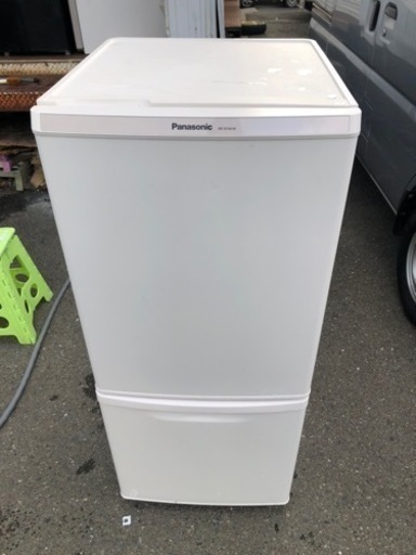 福岡市内配送無料　パナソニック Panasonic NR-B146W-W [冷蔵庫 (138L） 右開き2ドア ホワイト]