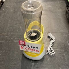 ☆中古￥1,000！Vitantonio　ミキサー　家電　VBL...