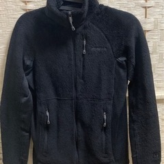【美品】Patagoniaパタゴニア　R2 メンズXS(ブラック)
