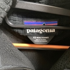 【美品】Patagoniaパタゴニア　R2 メンズXS(ブラック)