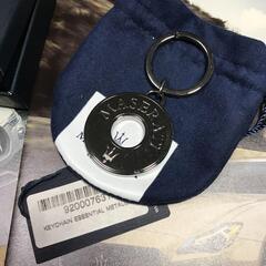 超高級 マセラティ キーホルダー パラジウム ルテニウム プラチナ ゴールド★