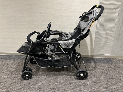【ほぼ新品】二人乗りベビーカー縦型(2人乗り)（値下げ）