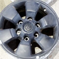※在庫全処分セール※【W-042】トヨタ純正ホイール☆16x7JJ☆6穴/30/PCD139.7