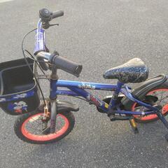 子供用 補助輪つき自転車