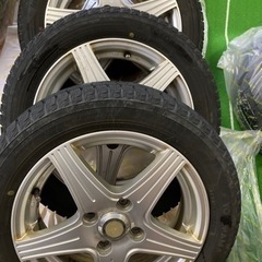 ｽﾀｯﾄﾞﾚｽﾀｲﾔ(155/65R14)付きﾎｲｰﾙ値下げ