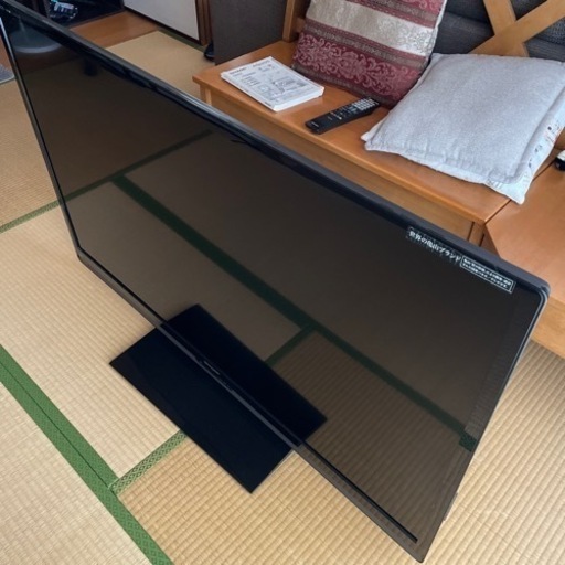 シャープAQUOS 52型液晶テレビ