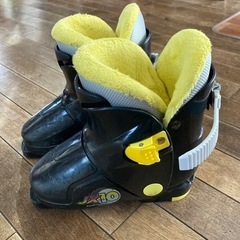 スキー靴　子供用　500円