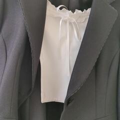 スーツ11号　新品、未使用タグ付き